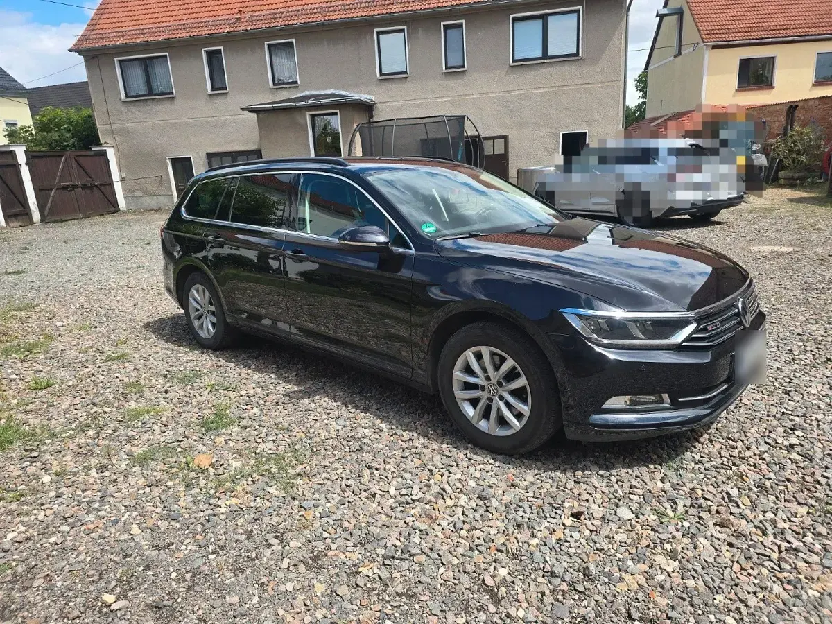 Gebraucht VW Passat Comfortline 190 PS (139 kW) 2015 Schwarz Kombi