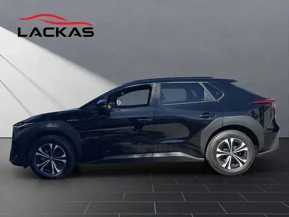 Gebraucht Toyota bZ4X Basis 150 kW (204 PS) 2023 Onyxschwarz SUV
