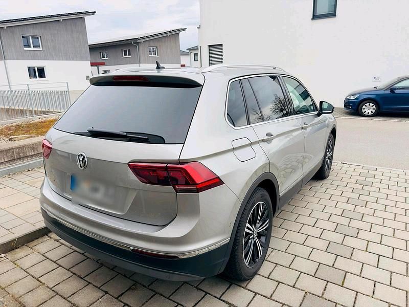 Gebraucht VW Tiguan Highline 190 PS (139 kW) 2016 Grau SUV