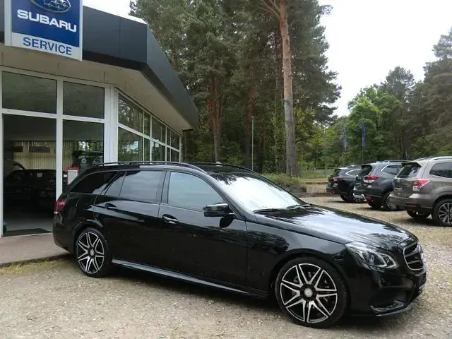 Gebraucht Mercedes E350 AMG 258 PS (189 kW) 2015 Schwarz Kombi