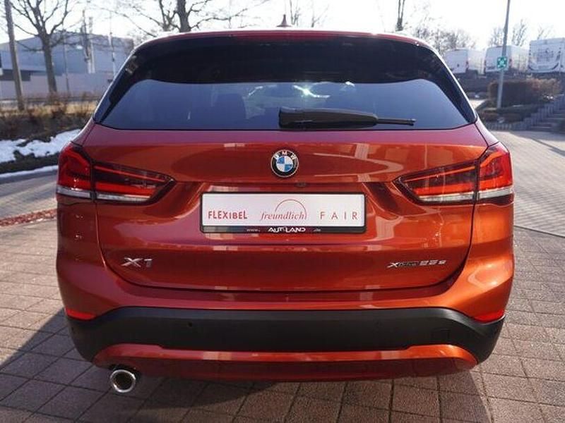 Gebraucht BMW X1 Advantage 220 PS (161 kW) 2021 Orange (metallic) SUV