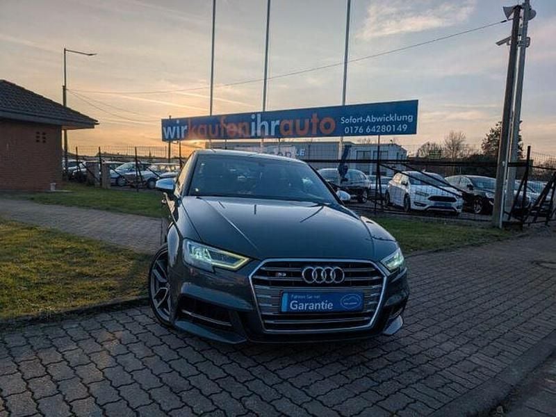 Nanograu (metallic) Gebraucht 2017 Audi S3 Sport Limousine | 24.999 € (Guter Preis) - Bild 1/4