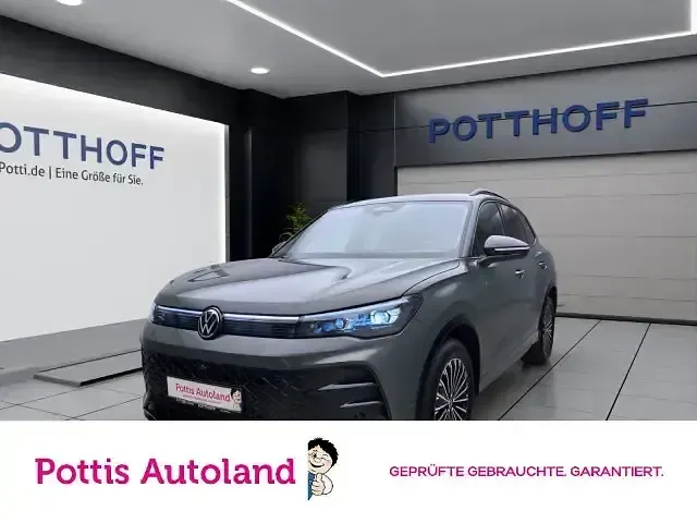 Gebraucht VW Tiguan R-line 150 PS (110 kW) 2025 SUV
