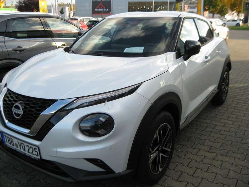 Pearl white Neu 2024 Nissan Juke N-Connecta SUV | 25.990 € (Etwas zu teuer) - Bild 1/4