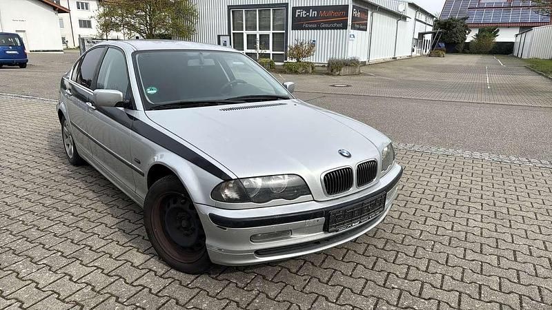 Gebraucht BMW 320 150 PS (110 kW) 2000 Silber Limousine