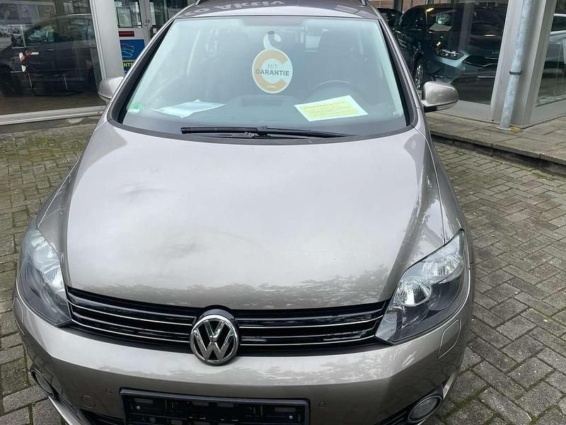 Kaschmirbraun metallic Gebraucht 2010 VW Golf Plus Cross Comfortline Van / Kleinbus | 5.900 € (Fairer Preis) - Bild 1/4