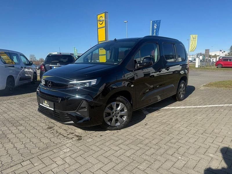 Neu Opel Combo Life Edition+ 102 PS (75 kW) 2025 Schwarz Van / Kleinbus