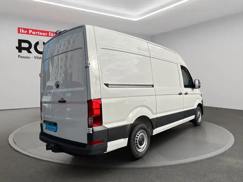 Gebraucht VW Crafter 140 PS (102 kW) 2025 Candyweiss Van