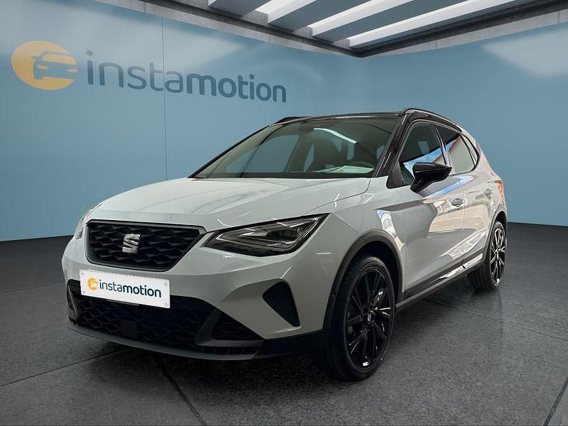 Weiß Gebraucht 2025 Seat Arona FR SUV | 27.449 € (Teuer) - Bild 1/4