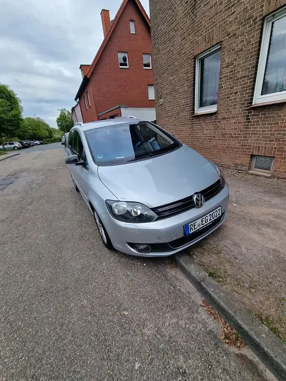 Gebraucht VW Golf Plus Cross 105 PS (77 kW) 2011 Silber Van / Kleinbus