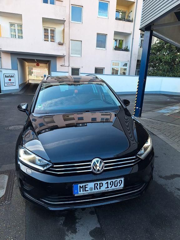 Schwarz Gebraucht 2014 VW Golf Sportsvan Highline Van / Kleinbus | 12.400 € (Fairer Preis) - Bild 1/4