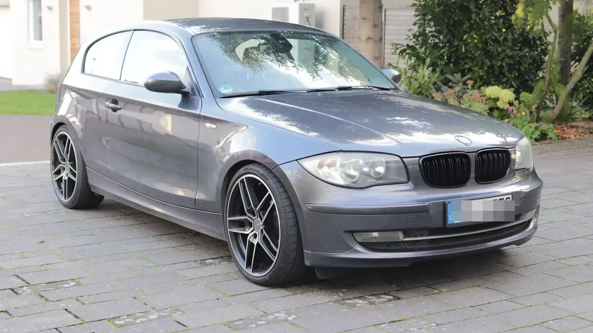 Używany BMW 118 Performance 143 KM (105 kW) 2008 Szary Hatchback