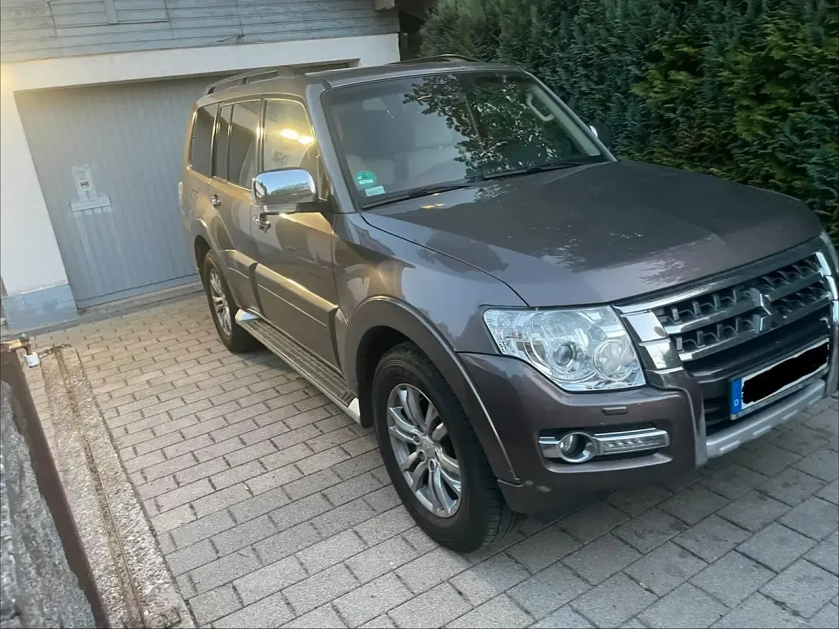 Gebraucht Mitsubishi Pajero Top 190 PS (139 kW) 2016 Braun SUV