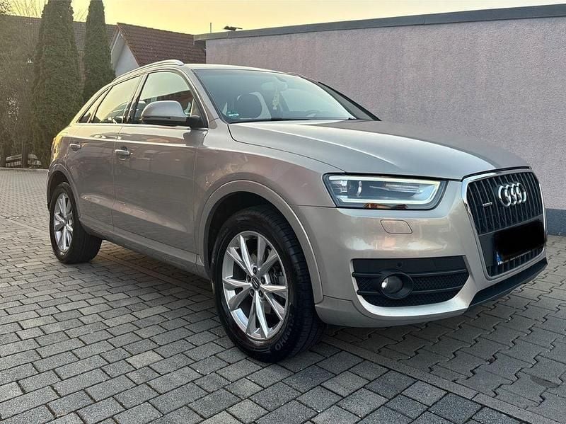 Gebraucht Audi Q3 Sport 140 PS (102 kW) 2014 Silber SUV