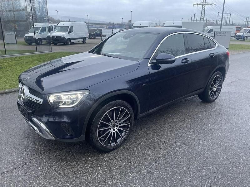 Cavansitblau Gebraucht 2021 Mercedes GLC300e Exclusive Coupé | 41.988 € (Superpreis) - Bild 1/4