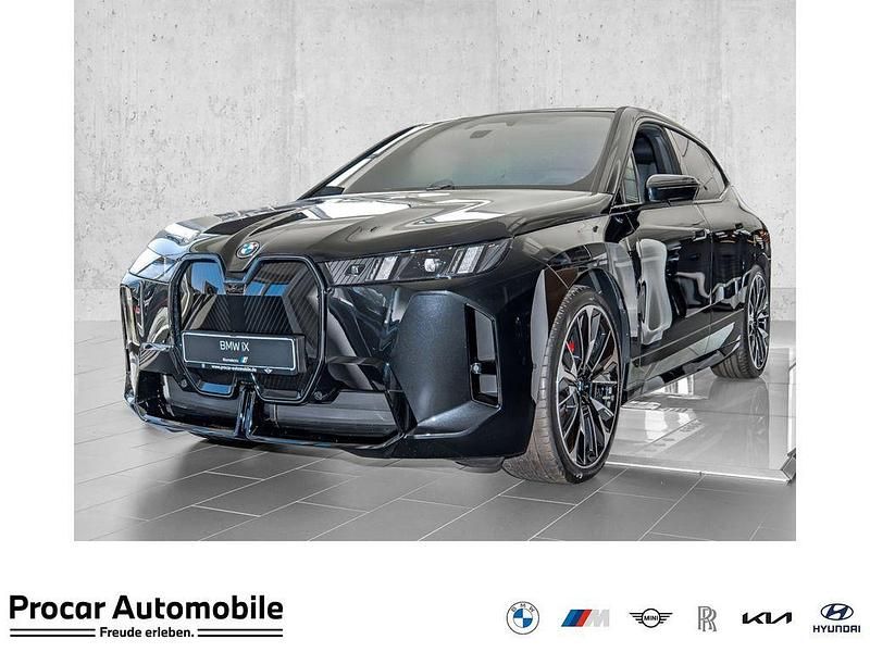 Saphirschwarz metallic Neu 2025 BMW iX M Sport SUV | 115.990 € - Bild 1/4