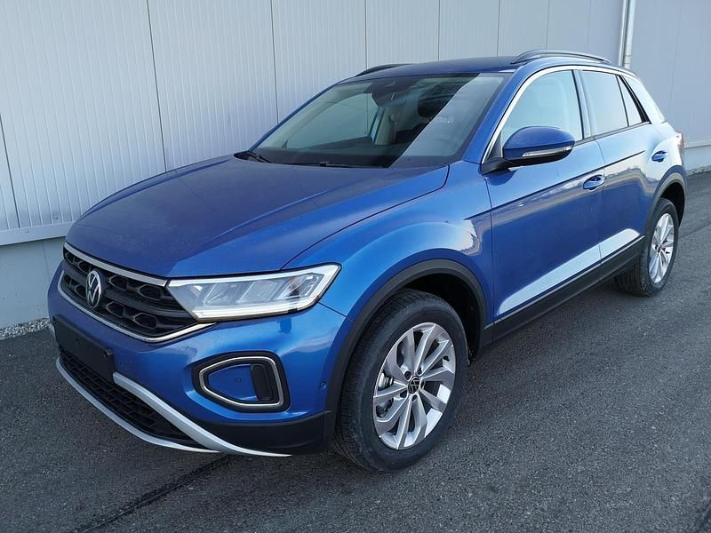 Pyritsilber metallic Neu 2025 VW T-Roc Life SUV | 31.490 € (Fairer Preis) - Bild 1/4