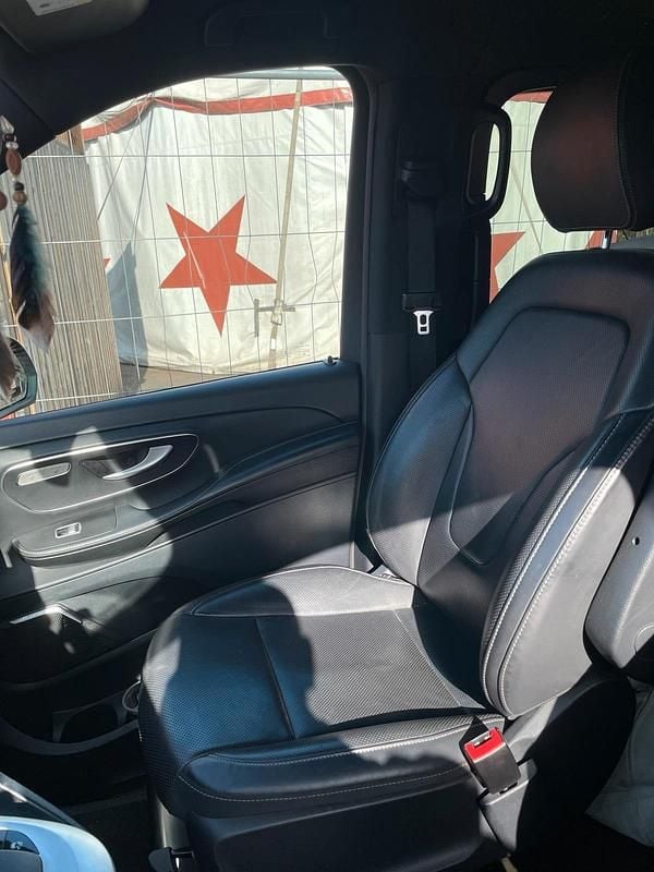 Gebraucht Mercedes V300 Avantgarde Edition 237 PS (174 kW) 2020 Grau Van / Kleinbus