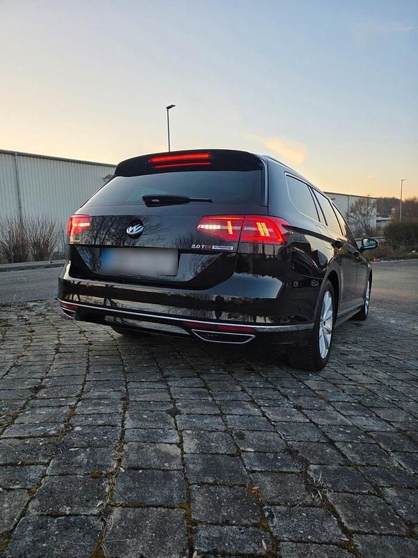 Gebraucht VW Passat 190 PS (139 kW) 2017 Schwarz Kombi