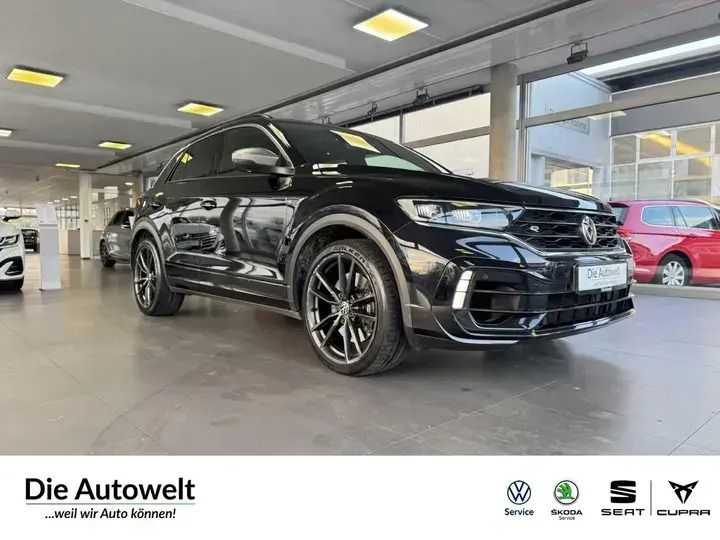 Deep black perleffekt (schwarz) Gebraucht 2020 VW T-Roc R SUV | 27.980 € (Etwas zu teuer) - Bild 1/4