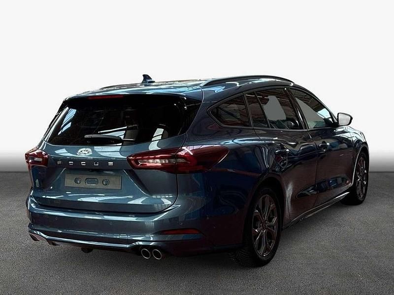 Second-hand Ford Focus ST-Line X 125 CP (91 kW) 2024 Albastru Break
