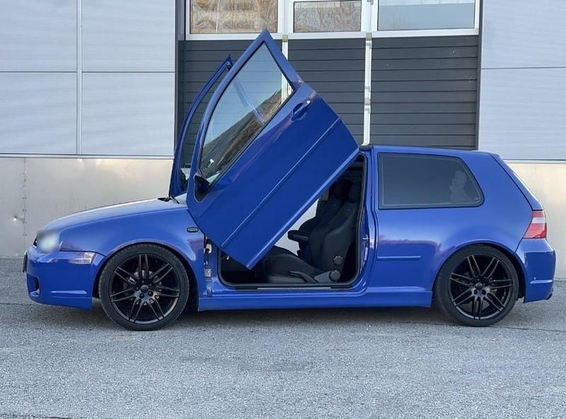 Gebraucht VW Golf IV R 102 PS (75 kW) 2001 Blau Kleinwagen