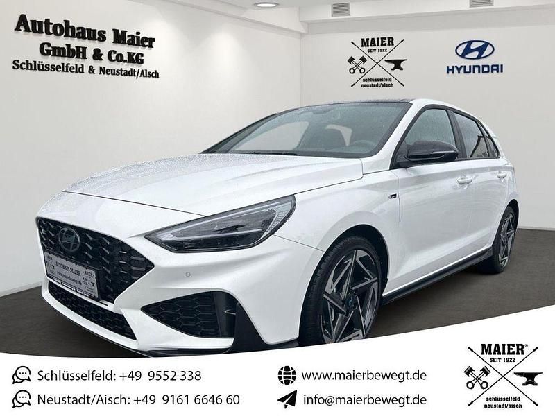 Weiss Gebraucht 2025 Hyundai i30 N Line Limousine | 30.990 € (Teuer) - Bild 1/3