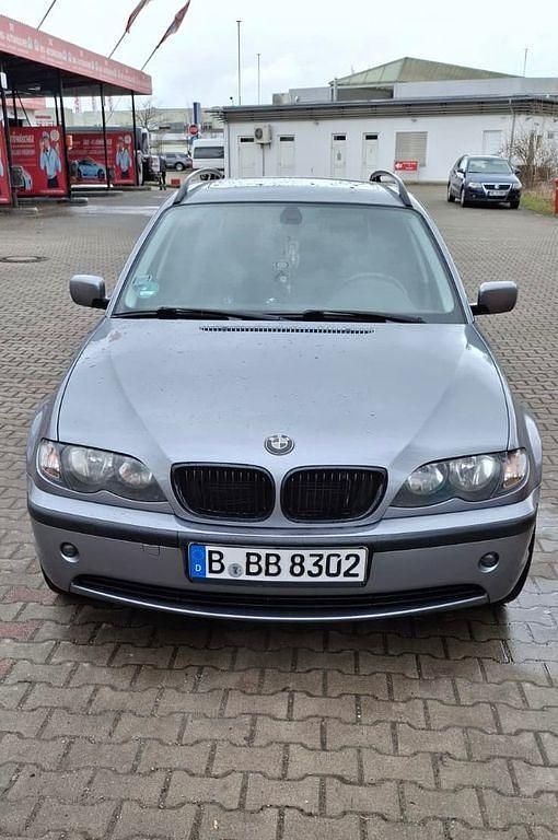 Gebraucht BMW 318 143 PS (105 kW) 2005 Grau Kombi