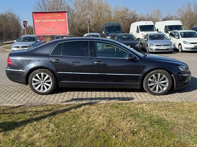 Usata VW Phaeton 239 CV (175 kW) 2011 Grigio Berlina