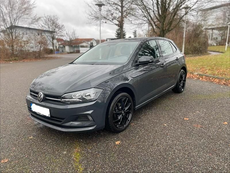 Gebraucht VW Polo 95 PS (69 kW) 2021 Grau Limousine