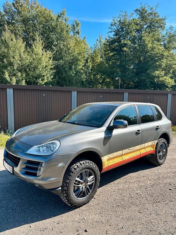 Grau Gebraucht 2008 Porsche Cayenne S SUV | 21.000 € - Bild 1/4