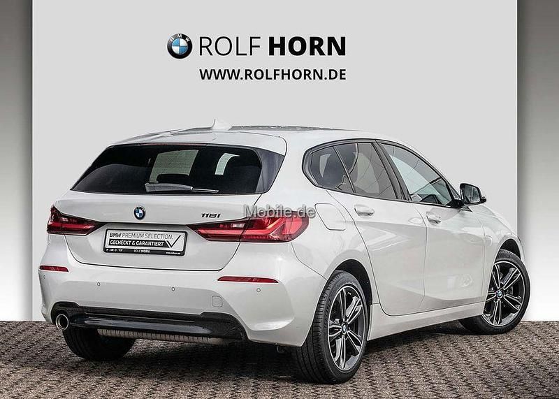 Gebraucht BMW 118 Sport Line 136 PS (100 kW) 2023 Weiß Kleinwagen