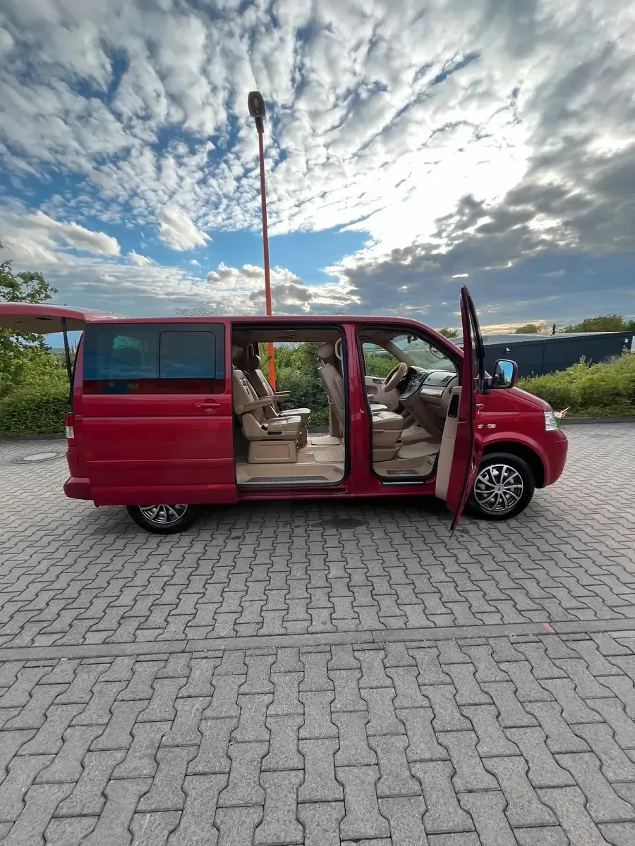 Gebraucht VW Multivan 174 PS (127 kW) 2005 Rot Van / Kleinbus
