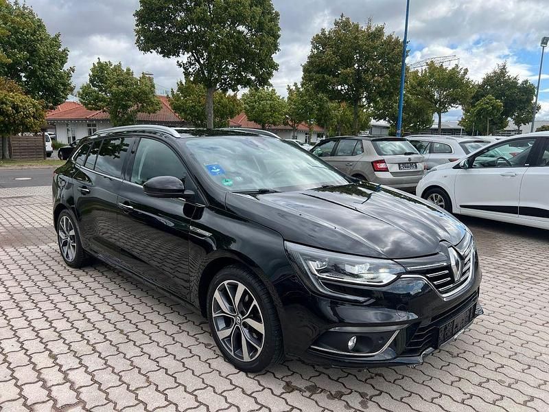 Schwarz Gebraucht 2017 Renault Mégane IV Bose Edition Limousine | 9.300 € (Guter Preis) - Bild 1/4