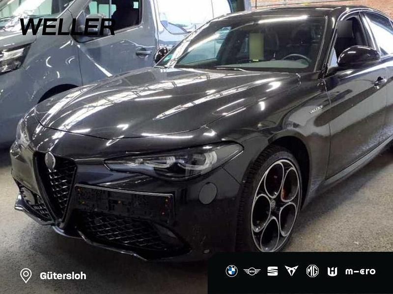 Nero vulcano (schwarz) Gebraucht 2024 Alfa Romeo Giulia Veloce Limousine | 38.790 € (Fairer Preis) - Bild 1/4