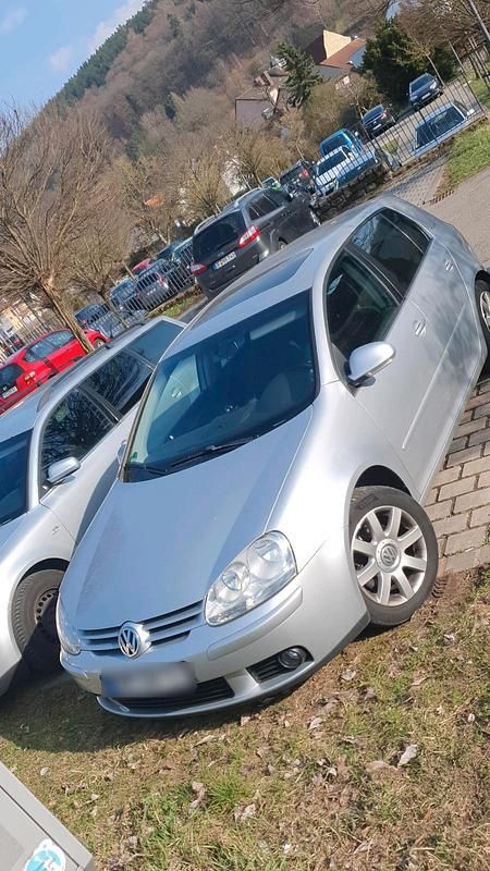 Gebraucht VW Golf V 105 PS (77 kW) 2007 Silber Limousine