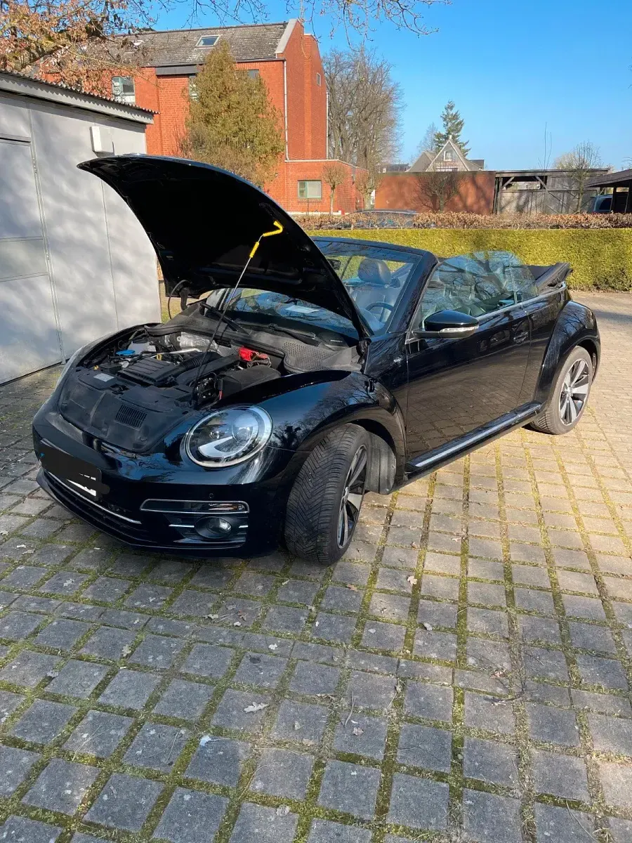 Gebraucht VW Beetle Sound 150 PS (110 kW) 2017 Schwarz Kleinwagen