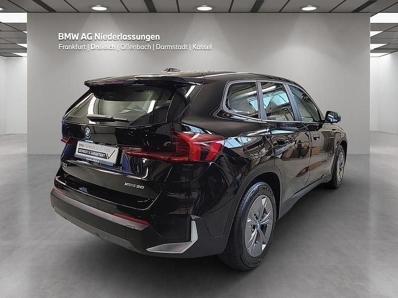 Gebraucht BMW iX1 Performance 225 kW (306 PS) 2023 Schwarz SUV