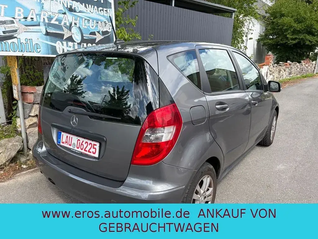 Gebraucht Mercedes A180 116 PS (85 kW) 2010 Grau Limousine