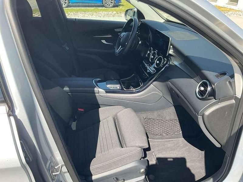 Grau Gebraucht 2019 Mercedes GLC220 SUV | 31.000 € (Superpreis) - Bild 1/4