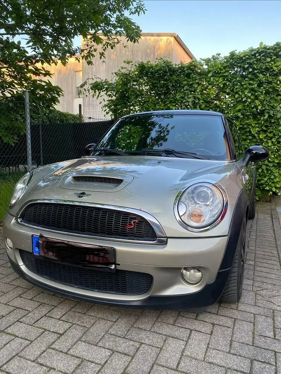 Käytetty Mini Cooper S Coupé 174 HP (127 kW) 2008 Kulta Coupe - kaksiovinen