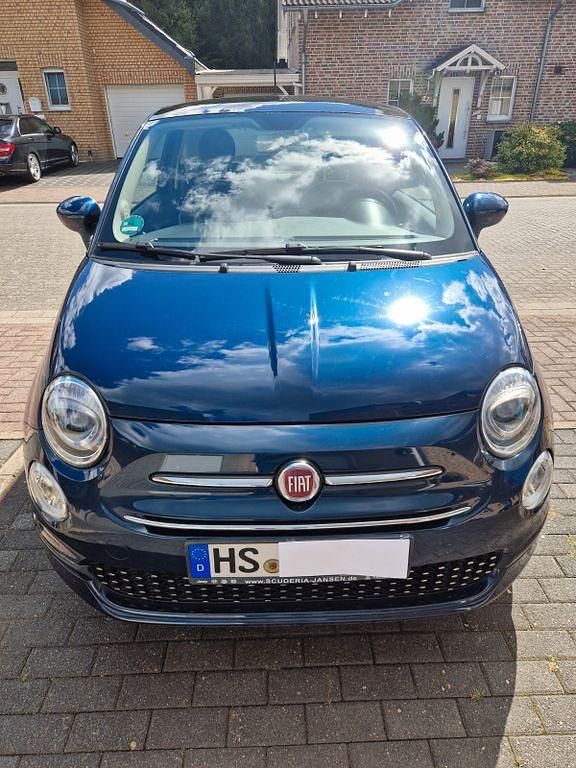 Blau Gebraucht 2018 Fiat 500 Lounge Kleinwagen | 10.550 € (Fairer Preis) - Bild 1/4