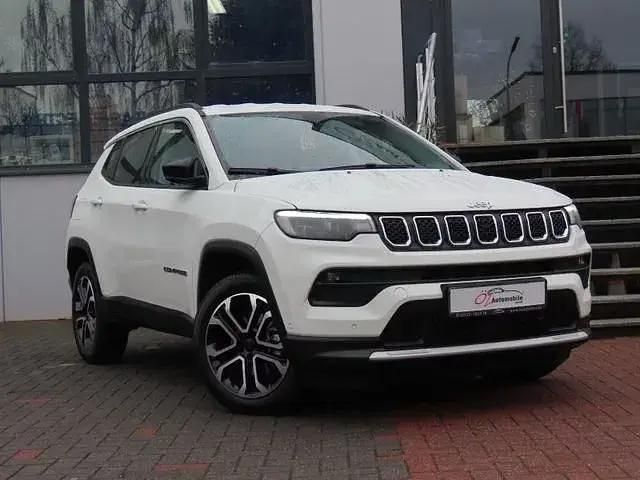 Second-hand Jeep Compass 131 CP (96 kW) 2024 Alb SUV