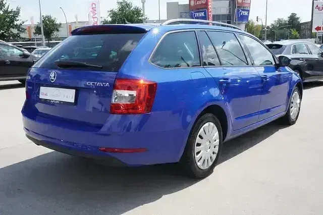 Gebraucht Skoda Octavia Ambition 116 PS (85 kW) 2019 Blau Kombi