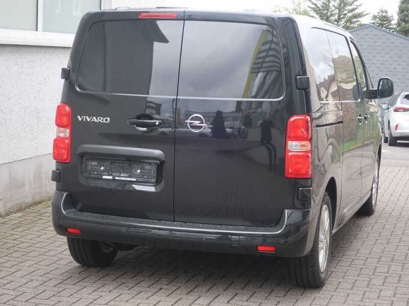 Gebraucht Opel Vivaro 120 PS (88 kW) 2024 Andere farbe Van / Kleinbus