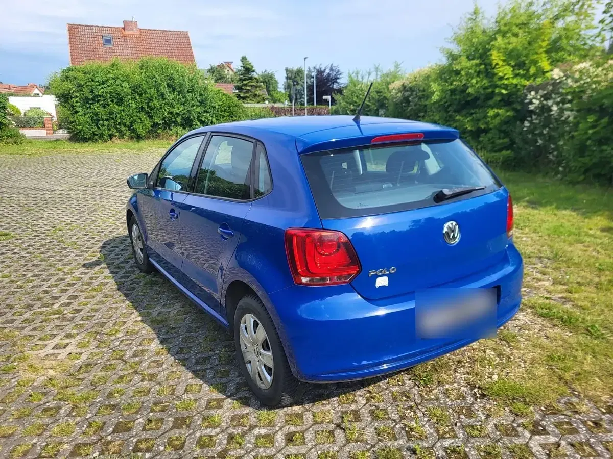 Gebraucht VW Polo 60 PS (44 kW) 2010 Blau Kleinwagen