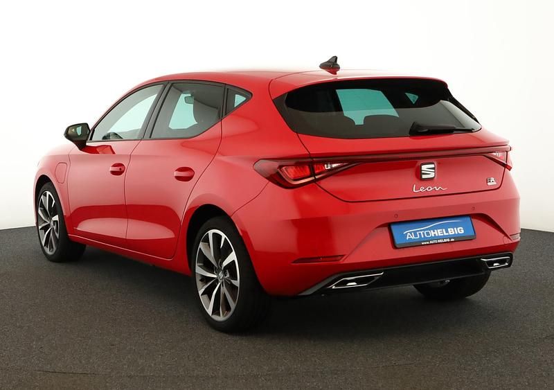 Gebraucht Seat Leon FR 204 PS (150 kW) 2022 Reinrot SUV