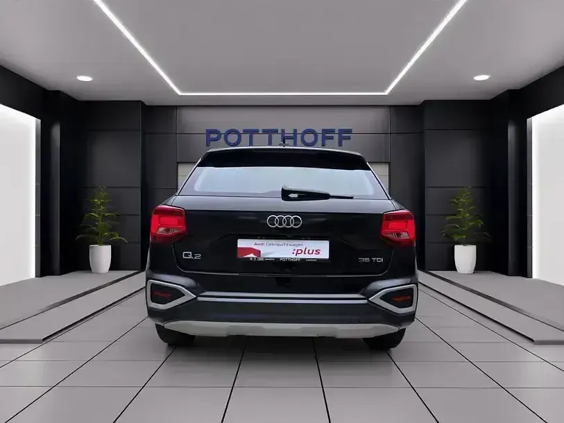 Gebraucht Audi Q2 Advanced 150 PS (110 kW) 2023 Mythosschwarz metallic SUV