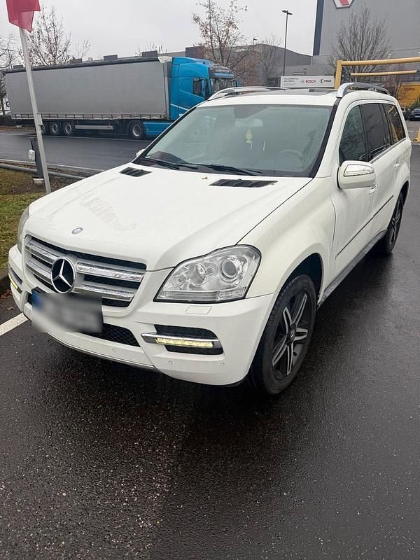 Weiß Gebraucht 2009 Mercedes GL450 SUV | 8.499 € (Superpreis) - Bild 1/4