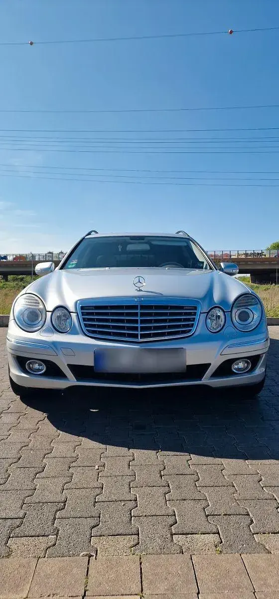 Second-hand Mercedes E200 Elegance 184 CP (135 kW) 2007 Argintiu Break
